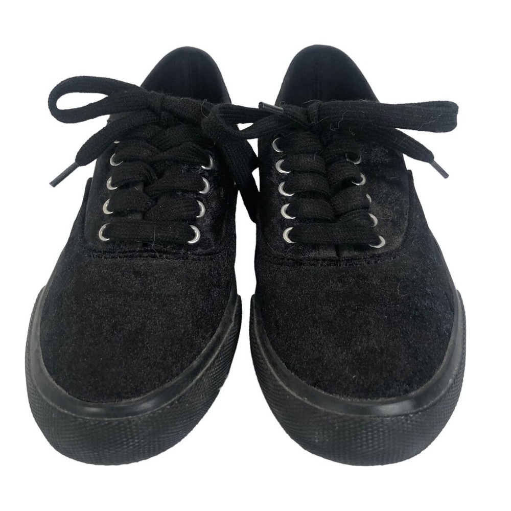 Classic Black Suede Lace-Up Women's Sneakers
